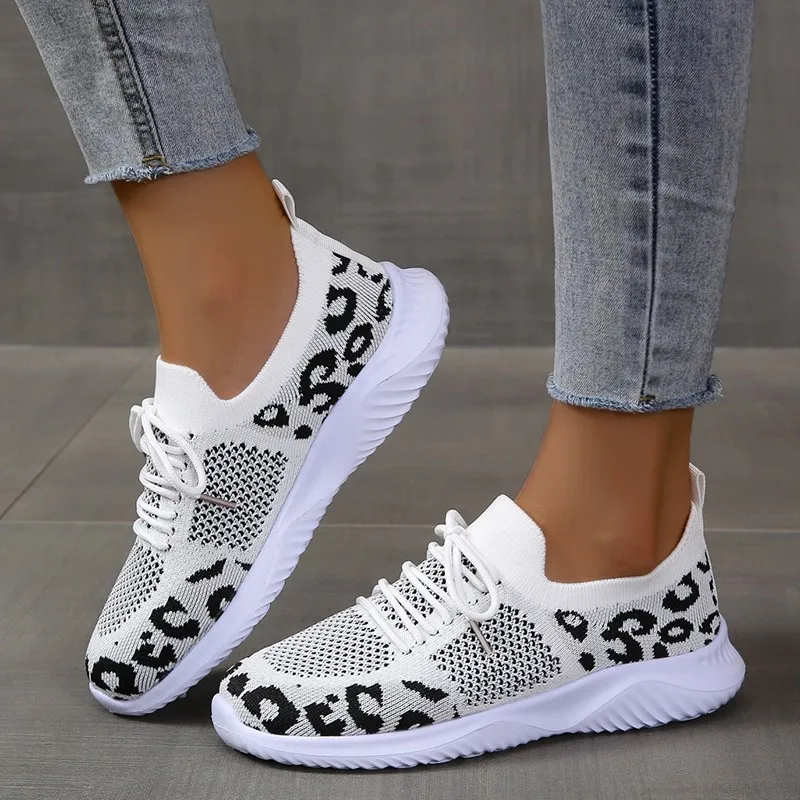 새로운 여름용 여성용 니트 메쉬 소재의 통기성이 좋은  - Knit Fabric Lace Up Sneakers 리뷰 및 가격